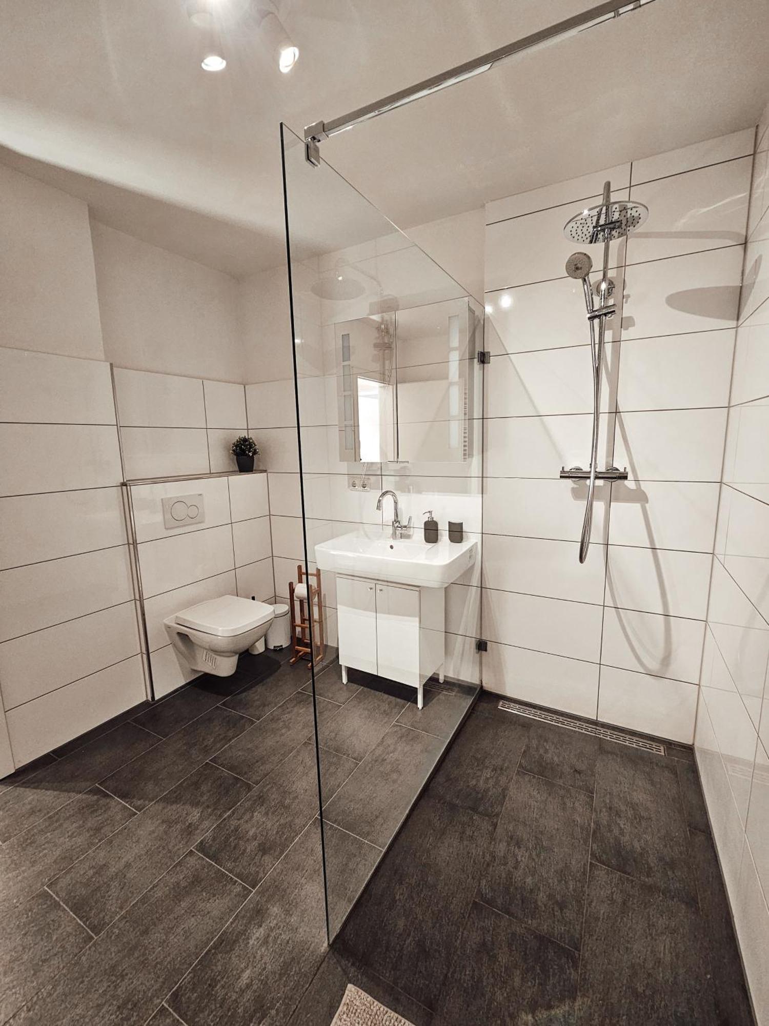 Modernes Appartment Im Gruenen Witten Ngoại thất bức ảnh
